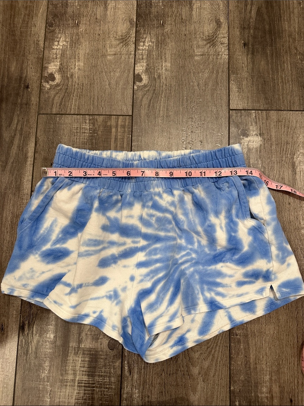 ivory ella Blue & White Tie-Dye Athletic Shorts